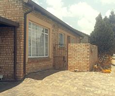 Townhouse for sale in Sasolburg Ext 15