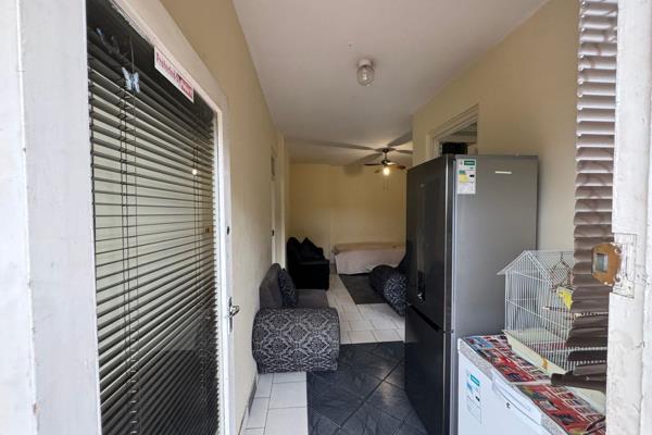 Stunning Two-Bedroom Apartment in Pinetown Central

Discover this beautifully presented two-bedroom apartment, ideally located in the ...