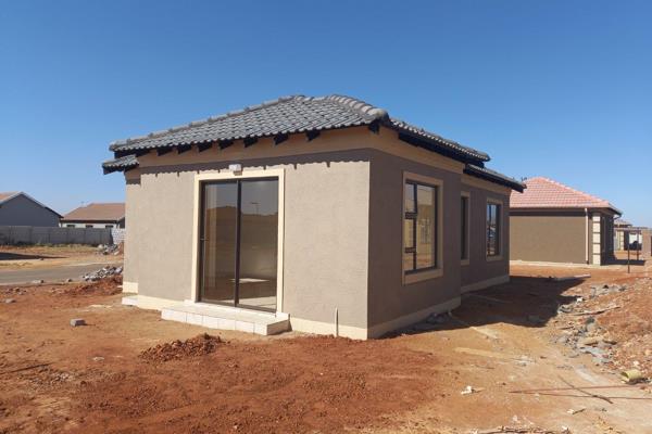 NEW DEVELOPMENTS for sale in SELCOURT ESTATE.

BEAUTIFUL SECURE ESTATE with ACCESS CONTROLLED GATE.

Prices from R592 000 ...