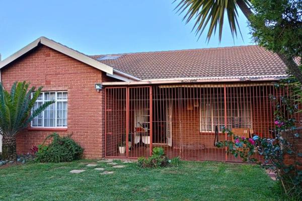 Discover this beautifully maintained 3-bedroom, 2-bathroom townhouse in a highly sought-after area of Vryheid. Perfectly situated near ...