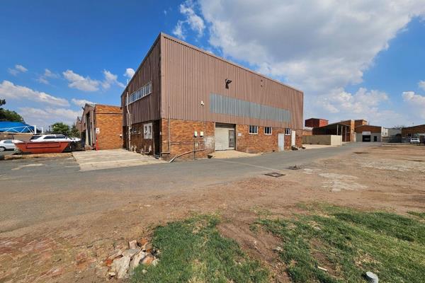 This 371m2 warehouse is available for lease in a secure industrial park in the ...