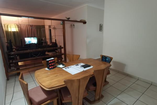 This unit offers 2 spacious bedrooms with BICs
The kitchen has enough cupboard space, as ...