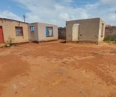 House for sale in Etwatwa