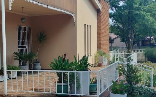 4 Bedroom House for sale in Fichardt Park