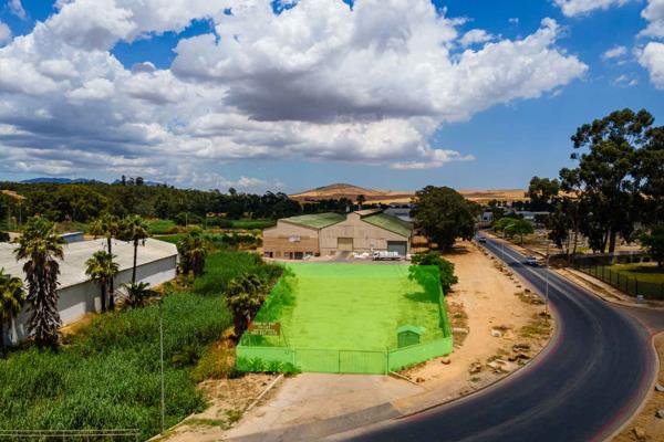 R4m EXCLUSIVE OF VAT

The location of the land is in a high-demand industrial precinct.

This 2000 Sqm spacious vacant land offers an ...