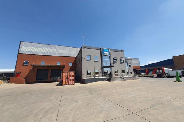 This impressive property spans a total area of 2,154m2 which includes a spacious 1,800m2 warehouse, providing an expansive and versatile space for various industrial uses. The warehouse features a high roofline, offering ample ...