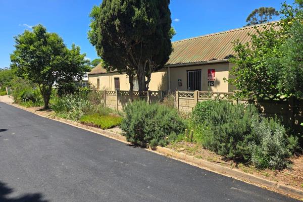 House in need of a New Owner

Do you want a forever home to make your own?

This property has a great location with Fiber available. ...