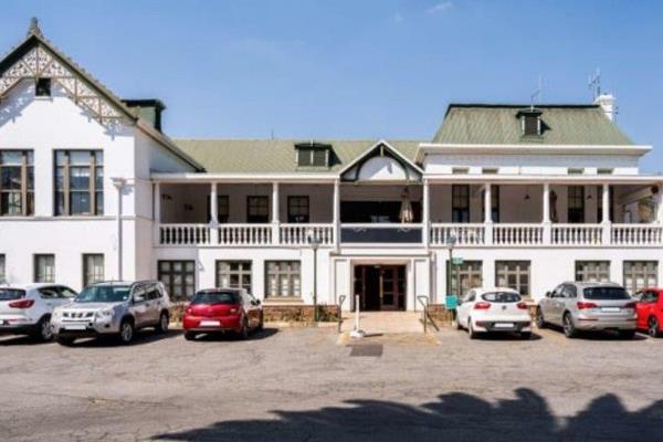 Fully Serviced Office Space - Do great work in this provincial Joburg office space. ...