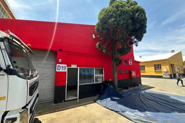 Neat 154 sqm warehouse located in the heart of Steeldale with easy access to major ...