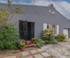 House for sale in Strand North