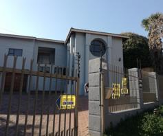 House for sale in Waterkloof Heights