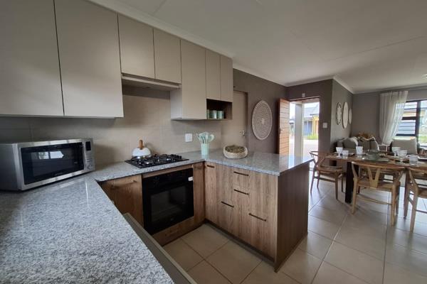 Stunning 2-Bedroom Home for Rent in Bergvallei Retirement Estate
Available: 1st December / January
2 Spacious Bedrooms
2 Modern ...