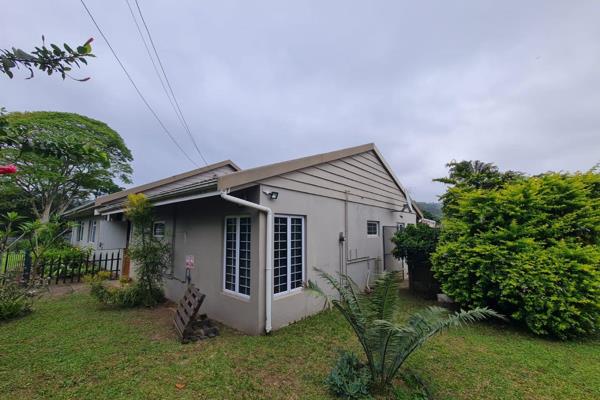 Discover the perfect blend of comfort and convenience in this spacious 2-bedroom cottage nestled in the serene neighborhood of Manors ...