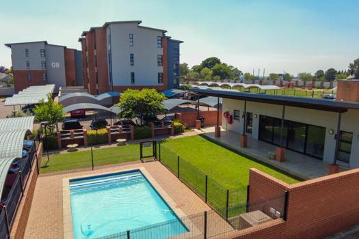 2 Bedroom Apartment / Flat for sale in Glen Marais