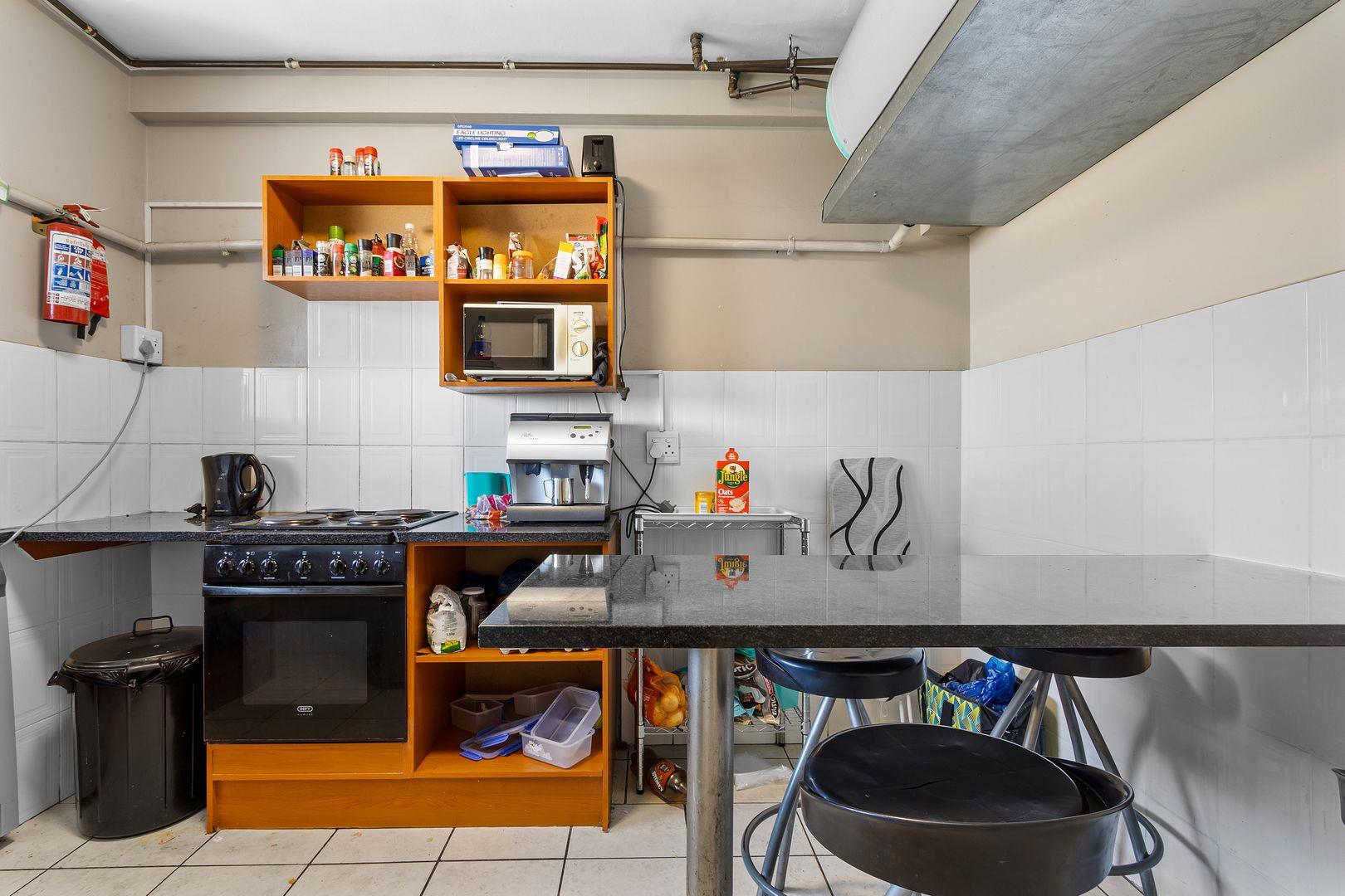 Photo of 3 Bedroom Apartment / flat to rent in Rondebosch