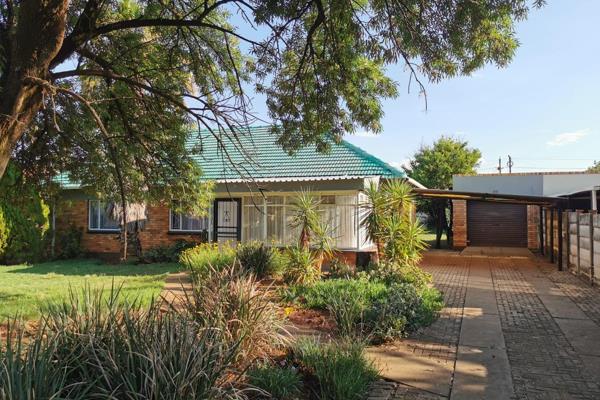 This delightful home is located in Stilfontein Ext 4 and is close to schools and other local amenities – it is move in ready and ...