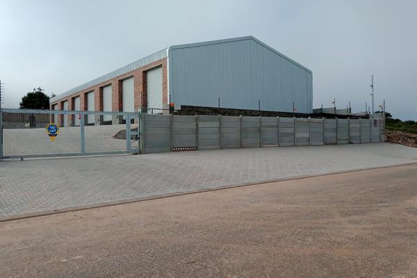 Warehouse for rent in mosselbay

warehouse includes 
•?  ?85 SQ M floor space
•?  ...