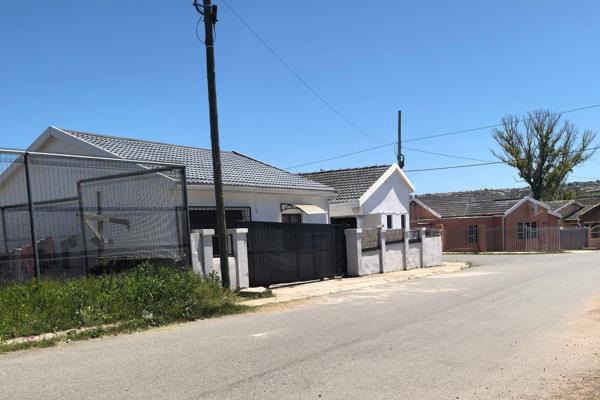 This inviting 3-bedroom, 2-bathroom home in the heart of Zwelitsha offers comfortable family living with modern conveniences. The ...