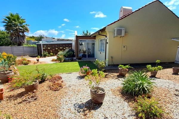 SOLE MANDATE 

This charming property is located in the&#160;area of Aston Bay, offering a prime location within walking distance to ...