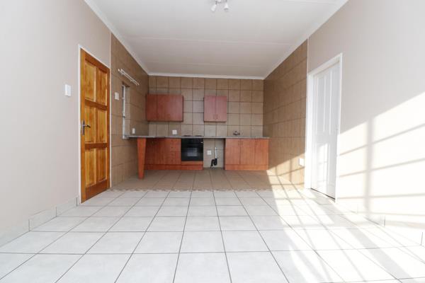 This neat unit offers the following:

*1 Bedroom with built-in cupboards
*1 Bathroom
*Open plan lounge &amp; Kitchen
*Carport
*Prepaid ...