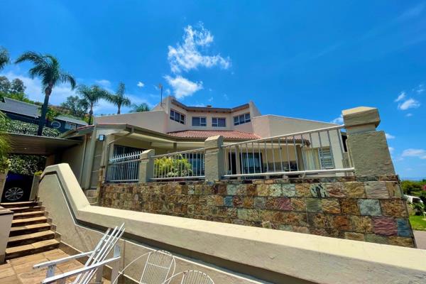 View View View!!!

Discover this exceptional property that combines comfort, spacious living, and outstanding income-generating ...