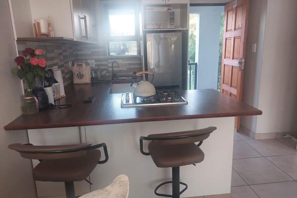 Get your foot into the real estate world and become a proud homeowner with this immaculate apartment, perfectly situated near Trichardt ...