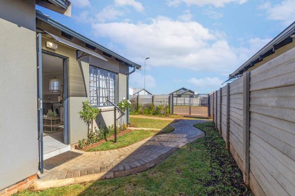 Welcome to this trendy and cosy two-bedroom house that offers a modern and pleasant lifestyle. Situated in a highly sought-after ...