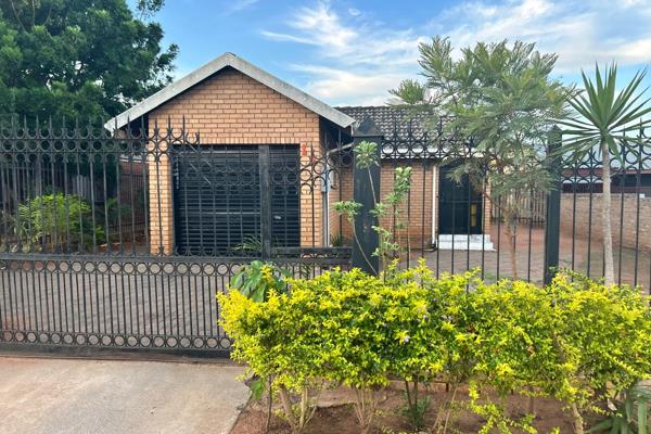 Priced to sell, this is an urgent. sale!

The house comprises the following:

3 Bedrooms with built in cupboards
Separate ...