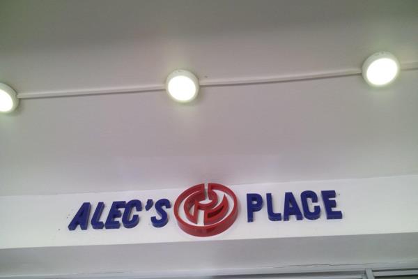 Alec&#39;s Place is centrally located at 321 DS Bosman Street Pretoria and is in close ...