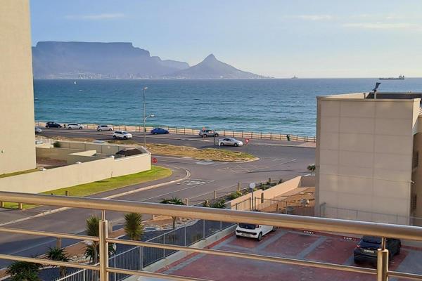 Fabulous almost beachfront flat with views
Well run complex with laundry
2 bedrooms and 2 bathrooms
Open plan tiled living room with ...