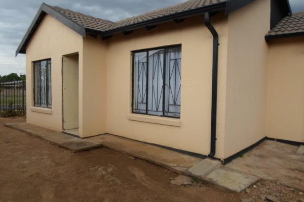 If you are looking for accommodation with R6000, budget, here is one for you. Two bedroom with open plan kitchen, two bedrooms tiled ...