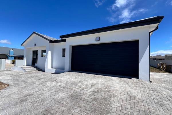 New home completed November 2024 conveniently located in the Sands, Fountains Estate on ...