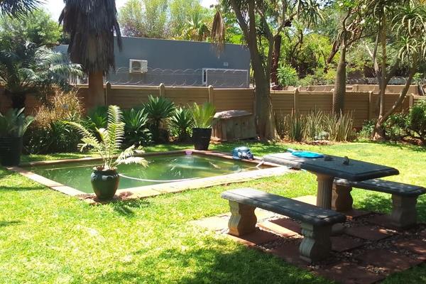 Family home for sale.

Enter this family friendly house, situated in Mokopane. A four bedroom house with a Lapa,  swimming pool and ...