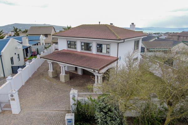 Unbeatable Value!! 
This extraordinary 680m&#178; home offers a harmonious blend of ...