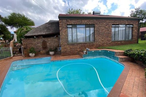 4-Bedroom Family Home in Secure Aspin Crescent, Zwartkop


Discover this spacious and versatile family home, perfectly situated in the ...