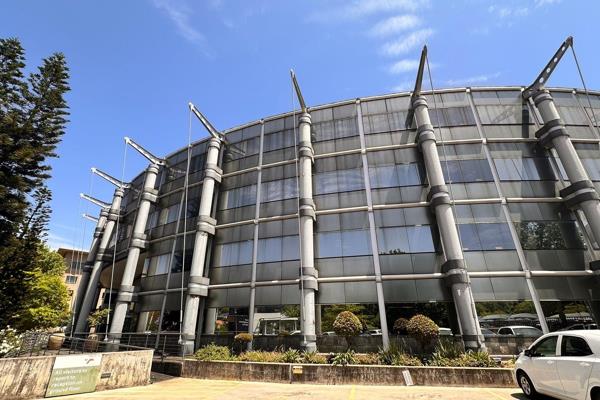 Located in the vibrant area of Parktown, this modern office building offers 5,599sqm of ...