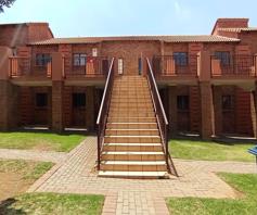 Apartment / Flat for sale in Mooikloof Ridge