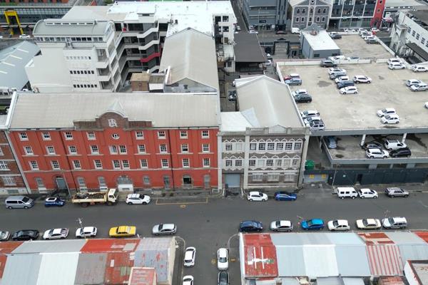 This 120sqm office space in Buchanan Square, Woodstock, offers a perfect blend of ...