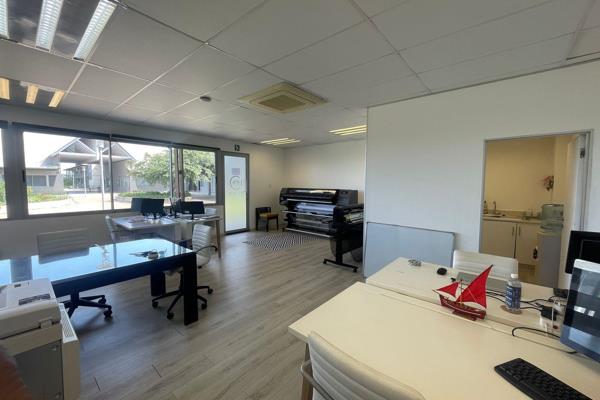 Modern 50m2 Office Space in Simbithi Eco Estate.

Discover the perfect workspace in the serene and secure Simbithi Eco Estate. This ...