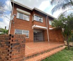 Townhouse for sale in Constantia Park