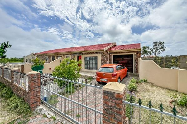 A neat family home offering a spacious lounge and dining room that flows into a farm-size fitted kitchen. There is also a games room ...