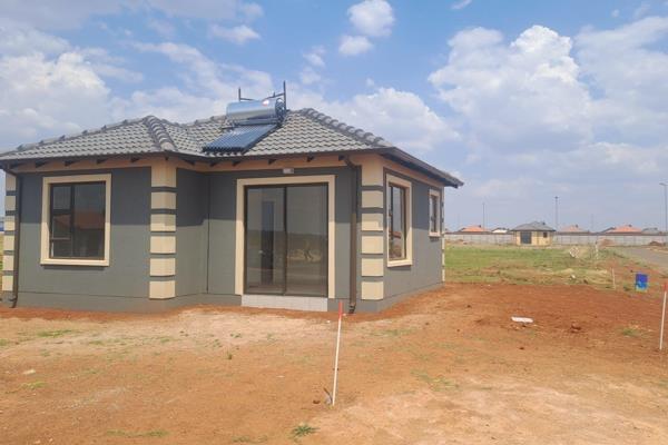 NEW DEVELOPMENTS for sale in WINDMILL PARK, BOKSBURG.

Full Tittle Stands.

Prices From R720 000 upwards.

Garage not ...