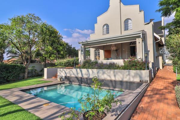 A TOUCH OF THE CAPE IN BEDFORDVIEW - and now for something completely different!

The peaceful energy of this delightful Cape Dutch ...