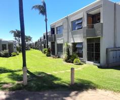 Townhouse for sale in Weltevreden Park