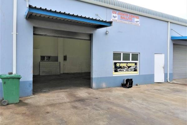 Mini factory for rent in the sought-after Shakas Head area. This unit is located within a 24-hour access-controlled park, ensuring ...