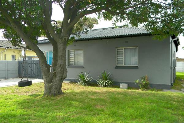 This charming three-bedroom home boasts modern built-in wardrobes and a blend of tiled and wooden flooring, offering both style and ...