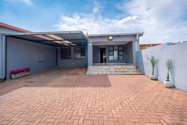 The property boasts a spacious layout with three bedrooms and two bathrooms, featuring an open plan lounge and dining room for ...