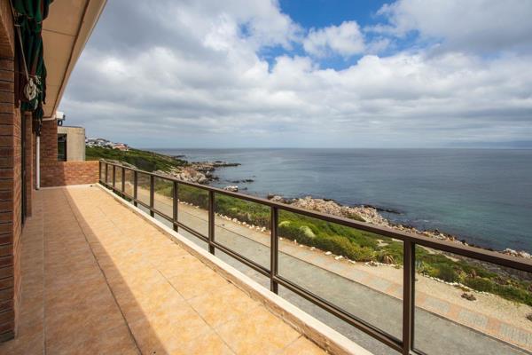 Exclusive Sole Mandate - De Kelders

Discover this beautifully maintained seafront home ...