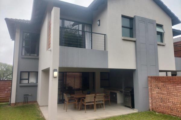 State of the art properties available for sale.  3 bedrooms; open plan lounge- kitchen; ...