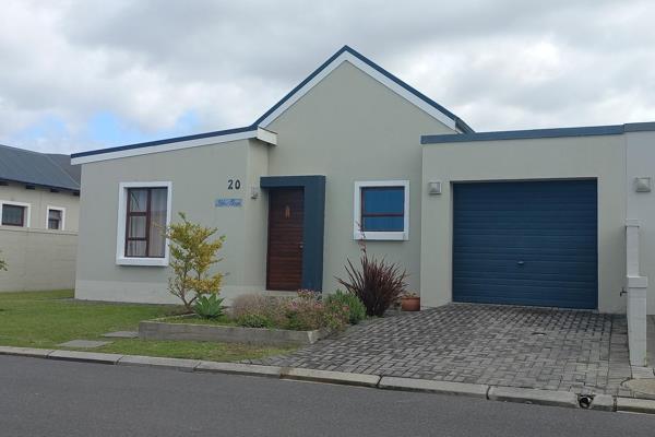 COMPACT HOME IN A SECURE, GATED COMPLEX - CLOSE TO EVERYWHERE

On offer in Hermanus is ...